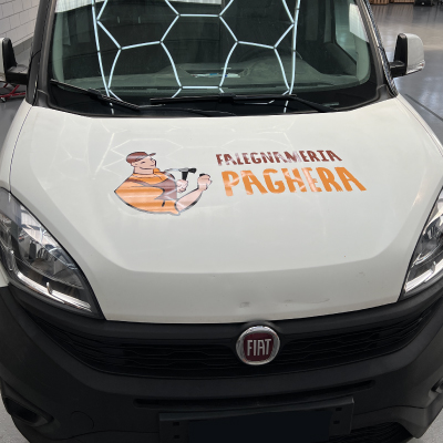 Decorazione Mezzi - Furgone Verniciatura Paghera