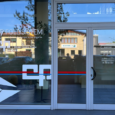 Decorazione Vetrine Follisistemi - Adesivi intagliati, fondo sabbiato